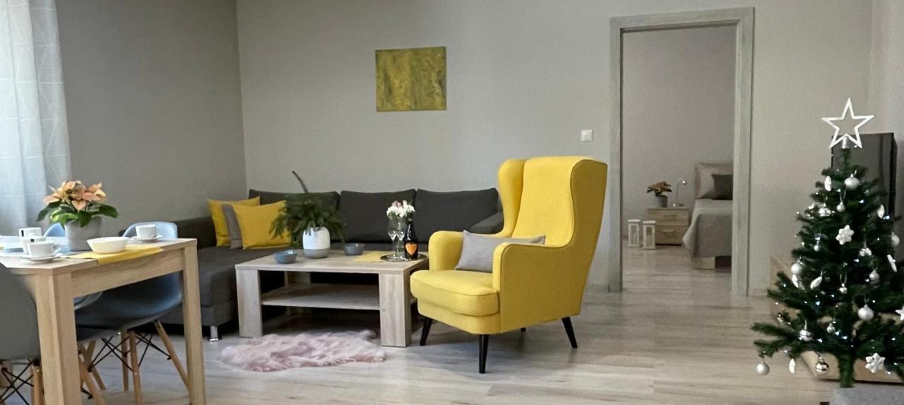 City Apartments Lipótszentmiklós Kültér fotó